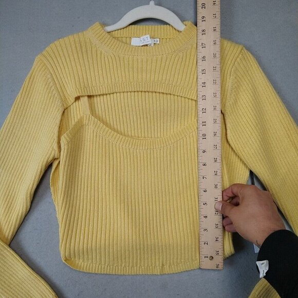 ASTR Astoria Sweater Womens M Sunshine Yellow Cropped Ribbed Knit Layered Chic - Picture 8 of 11